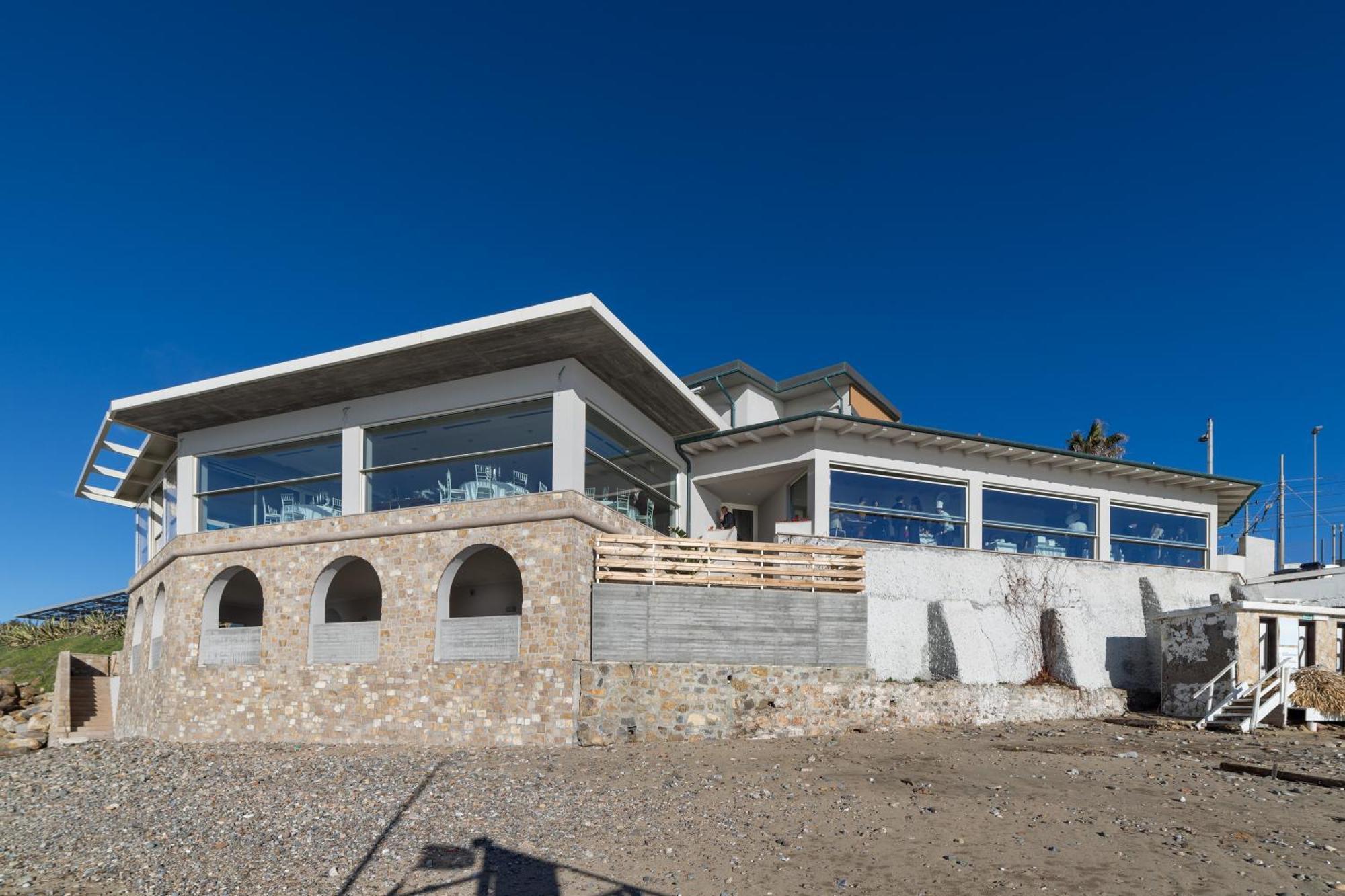 Le Suites Sul Mare Di Esterina ชิวิตาเวกเกีย ภายนอก รูปภาพ