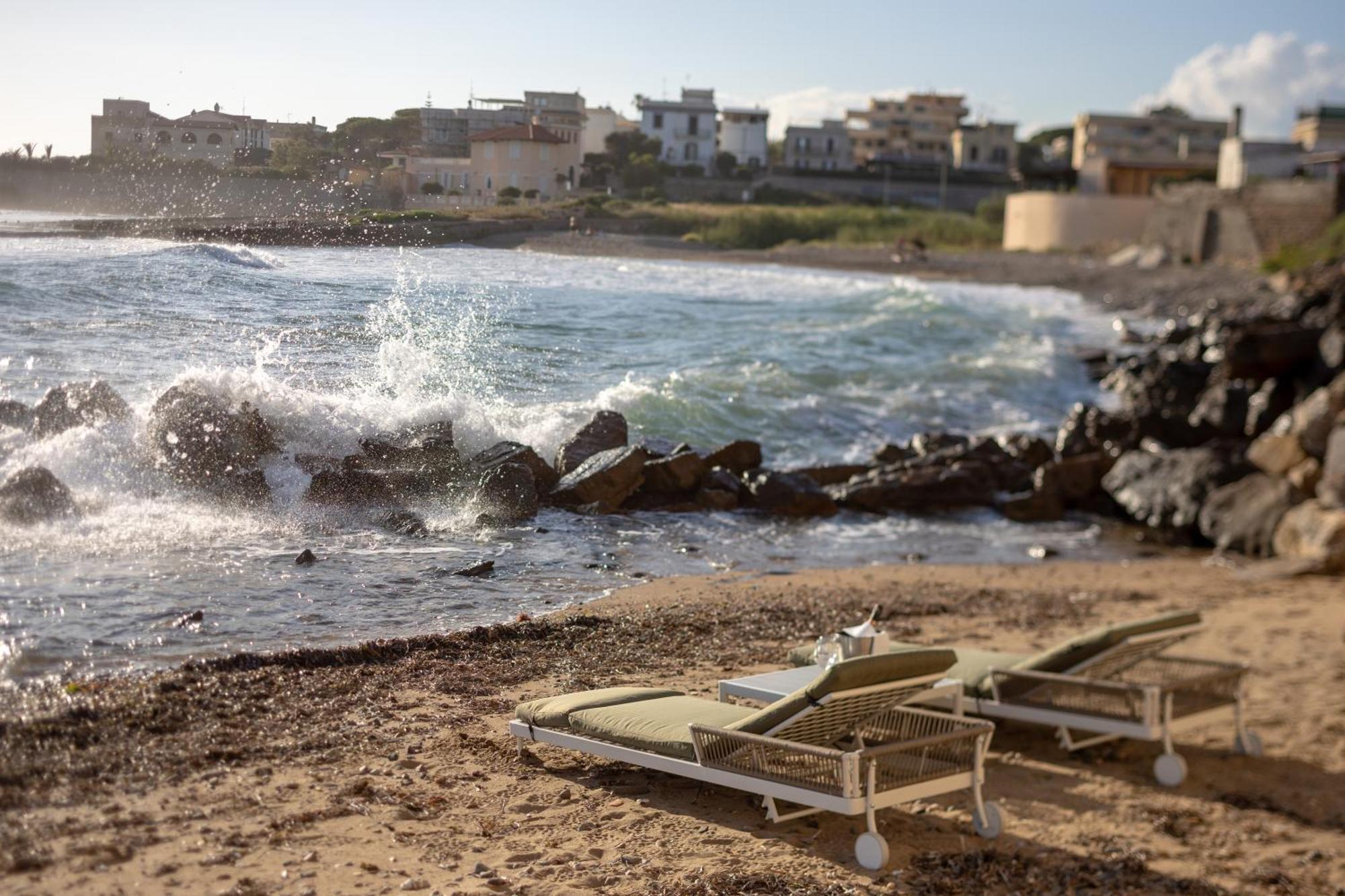 Le Suites Sul Mare Di Esterina ชิวิตาเวกเกีย ภายนอก รูปภาพ